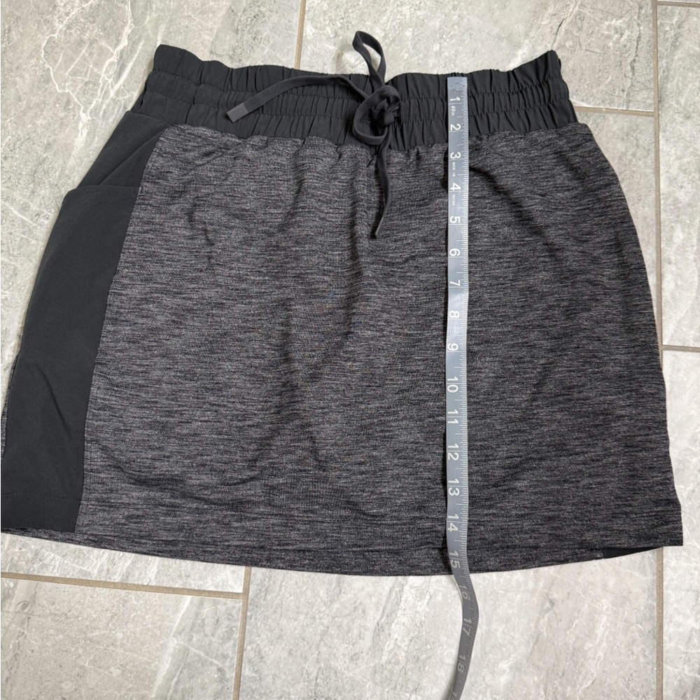 Athleta Gray Excursion Stretch Skort Drawstring W… - image 5